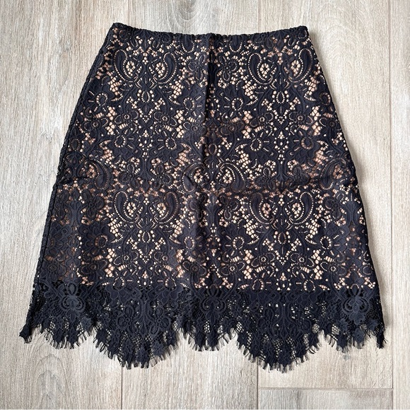 Black Lacw Skirt - Picture 1 of 3